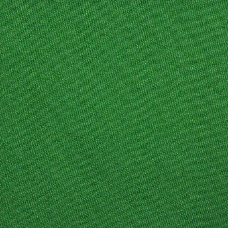 Modelo-Microfibra-Liviana-Verde-Benetton